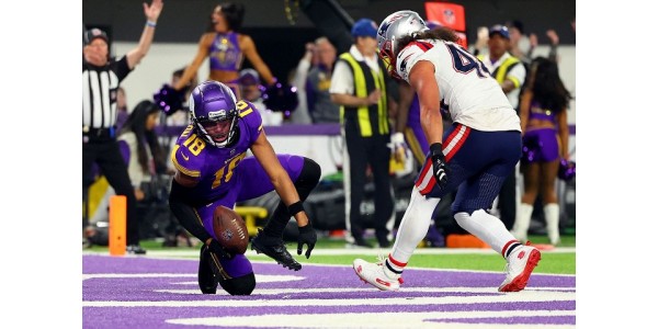 Kiitospäivän ottelu New England Patriotsin ja Minnesota Vikingsin välillä